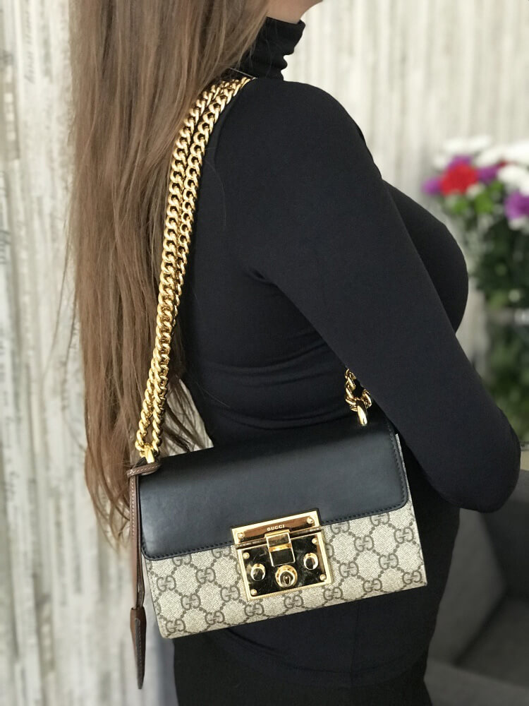 Gucci Padlock GG Supreme Shoulder Bag - Black